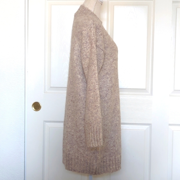 Topshop Oversized Sweater Dress in Oatmeal - Picture 7 of 10